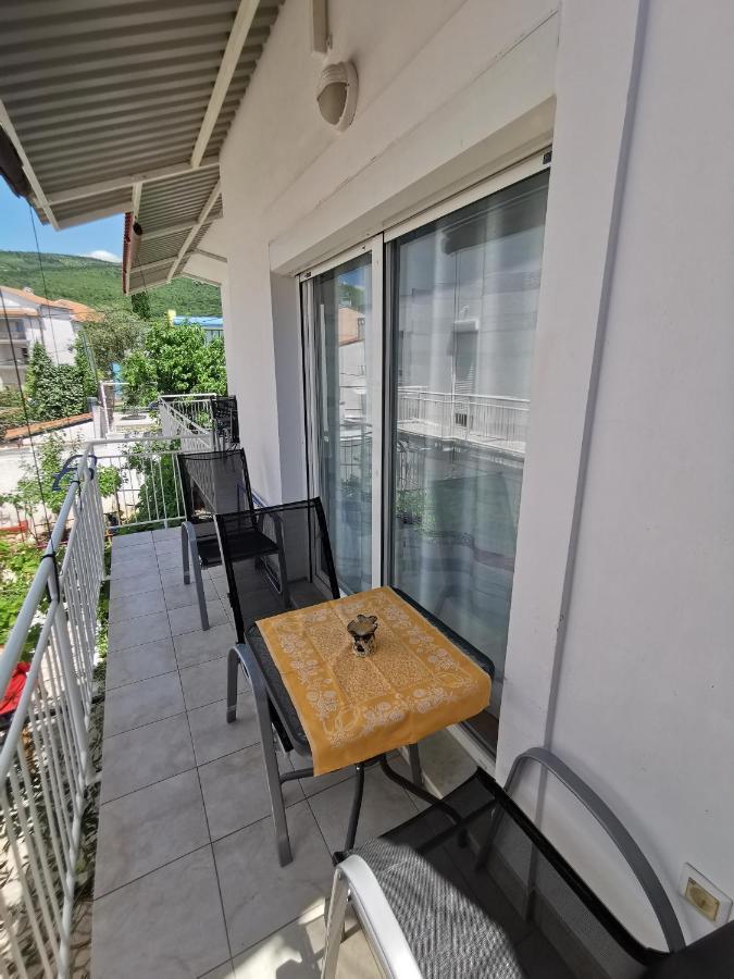 Studio Apartments Jasminka Selce Exterior foto