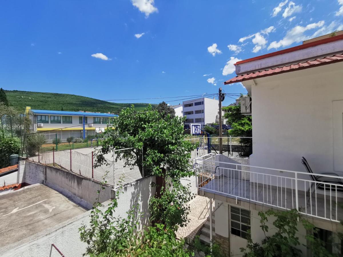 Studio Apartments Jasminka Selce Exterior foto